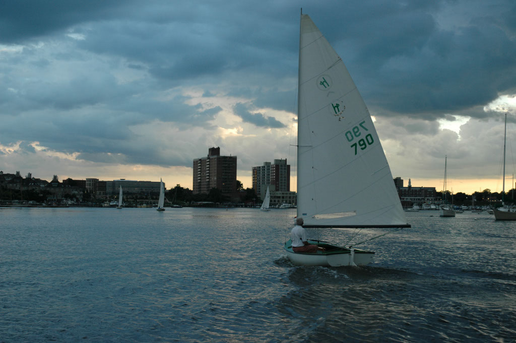 06232009-194550thomLee